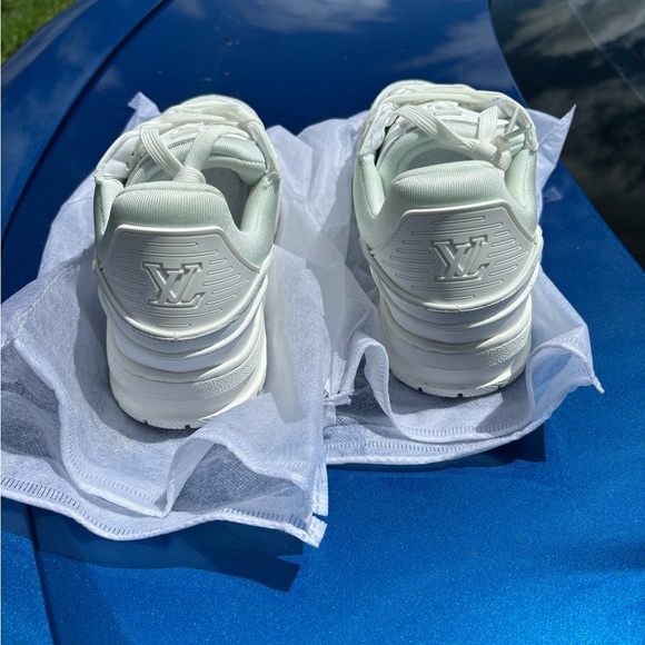 Louis Vuitton trainer sneaker (white) size 9.5 No Box - Picture 4 of 6